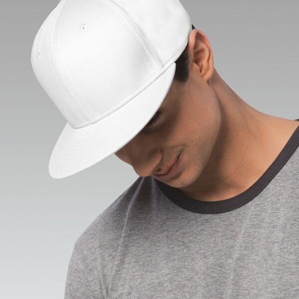 NEW ERA FLAT BILL SNAPBACK CAP 9FIFTY Thumbnail